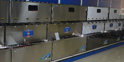 河南小學(xué)不銹鋼飲水機(jī)如何選購？