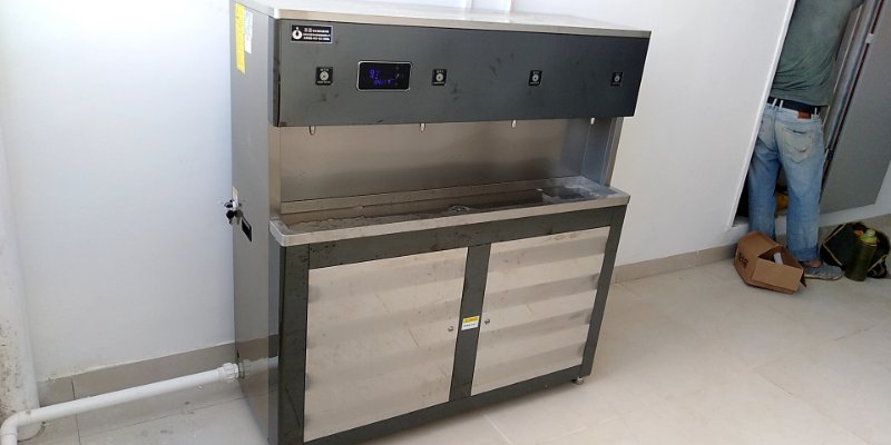 校園開水器