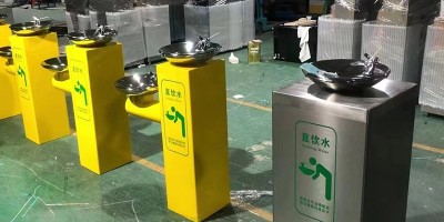 圣藍(lán)戶外直飲水臺(tái)借鑒了國外飲水臺(tái)設(shè)計(jì)思路