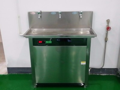 車間直飲水機用什么樣的比較好呢？