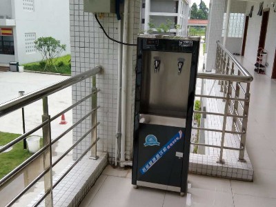 海能達(dá)選擇安裝圣藍(lán)高端智能步進(jìn)式開(kāi)水器