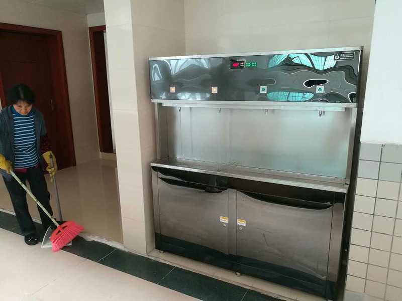 學(xué)校飲水機